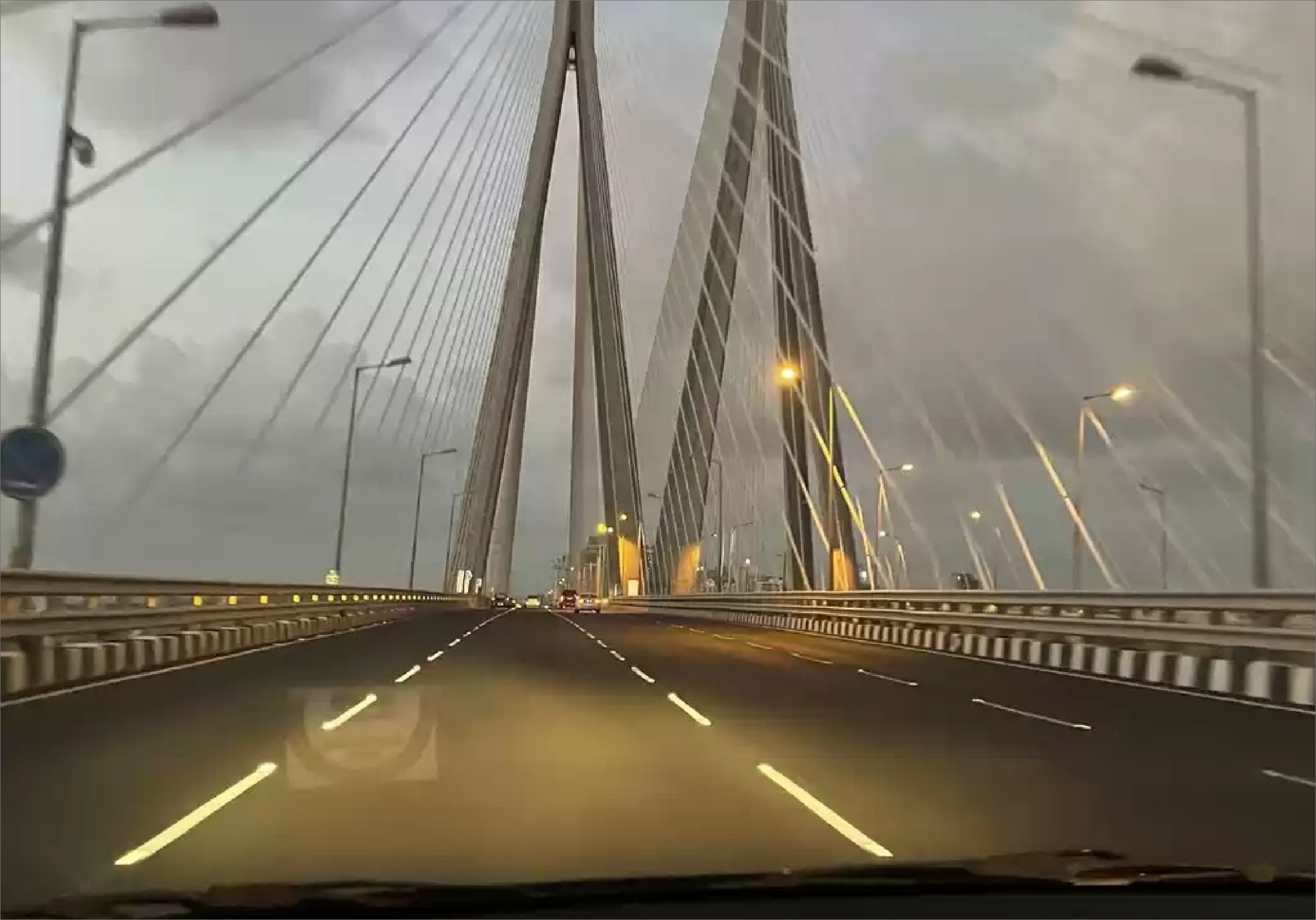 Bandra-Worli Sea Link - Show from Running Bus